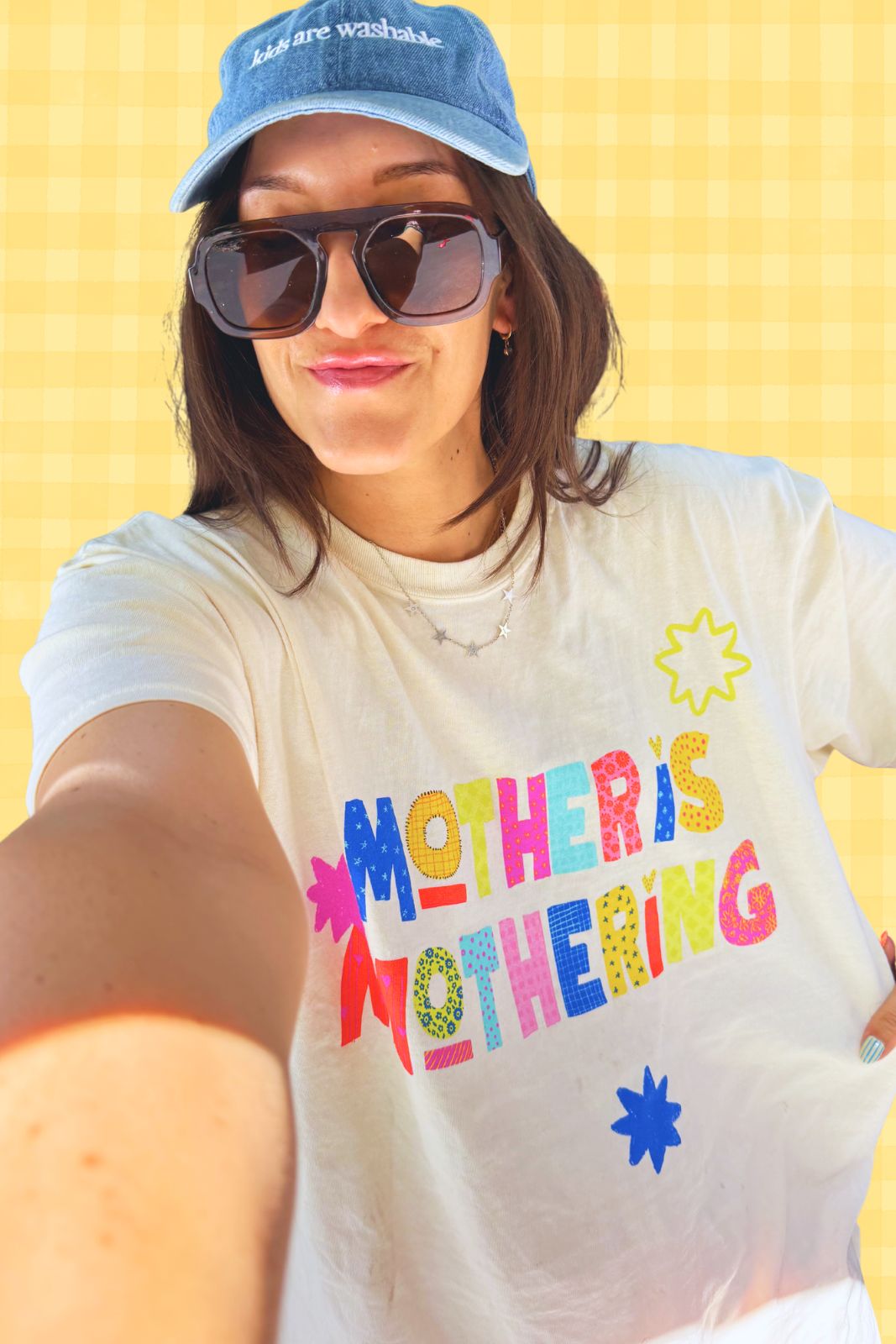 motherCART ILOVEhug柄 Mother is Mothering Tee – karrielocher