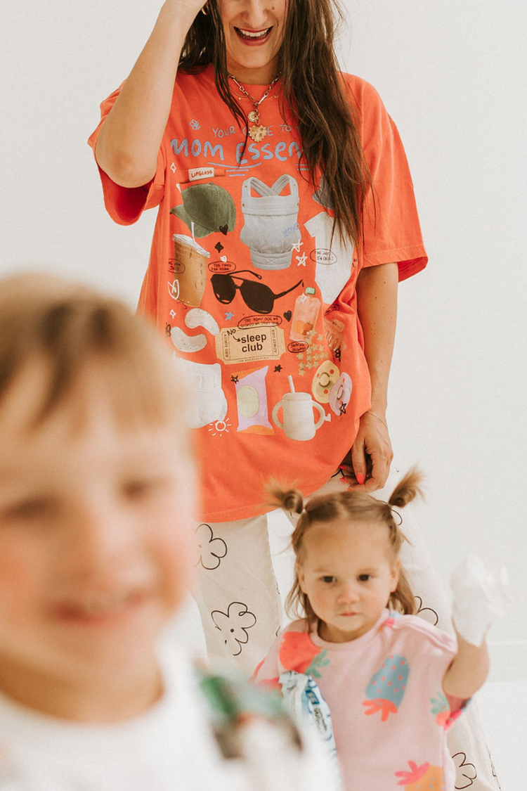 Mom Essentials Tee – A Survival Guide in Shirt Form